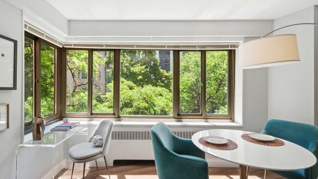 Photo - 1355 N Astor St