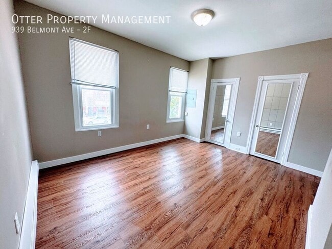 Photo - 939 Belmont Ave Unit 2F