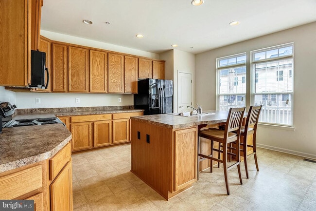 Photo - 612 Chance Place