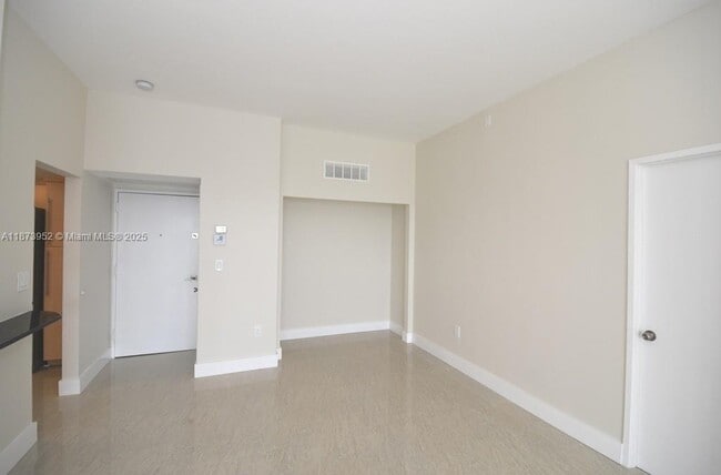 Photo - 3701 N Country Club Dr