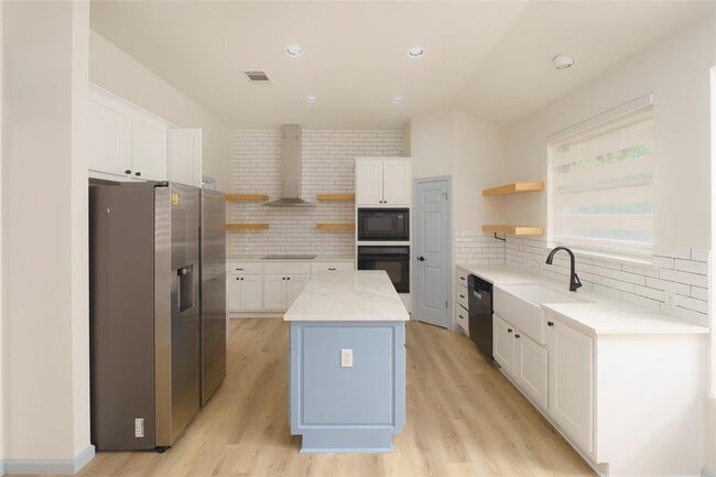 Photo - 11610 Swan Dr