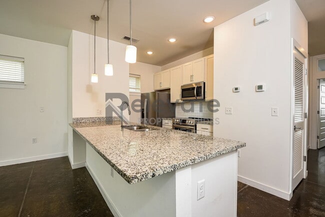 Photo - 1203 Bainbridge St Unit Apt A