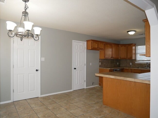 Photo - 1401 Osage Dr