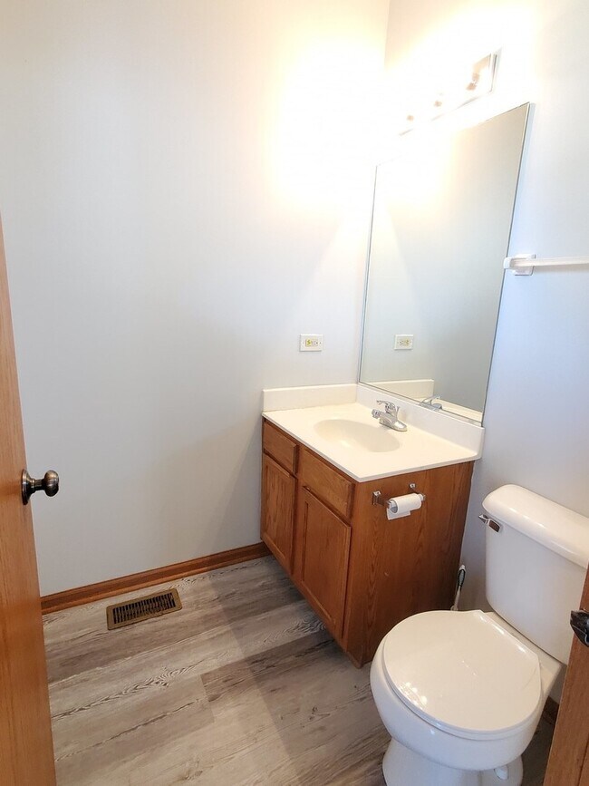 3104 Nantucket Dr Condo Condo for Rent in Joliet, IL