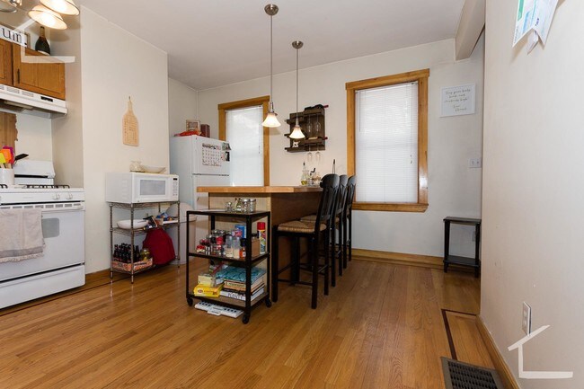 Photo - 346 Faneuil St