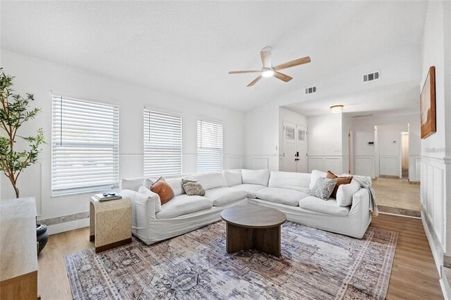 Photo - 10997 117th St N