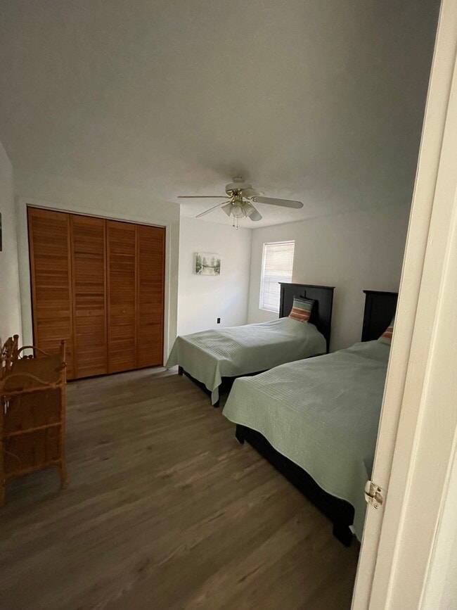 Photo - 149 Iced Ln Unidad Duplex