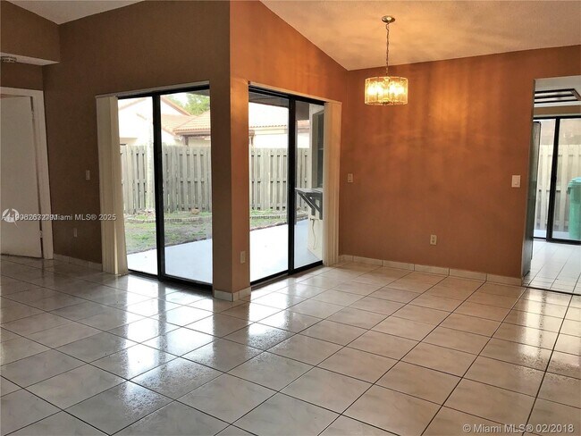 Photo - 15065 SW 49th Ln Unidad E-109