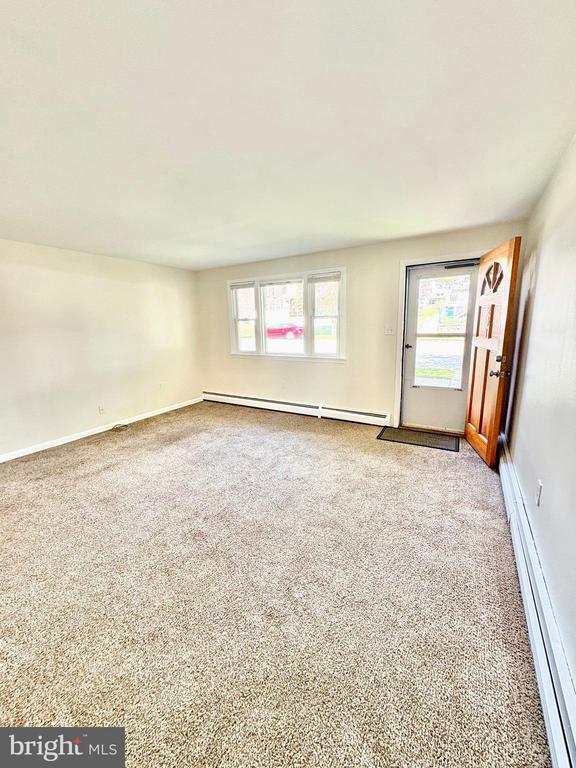 Building Photo - 241 E 10th Ave Rental