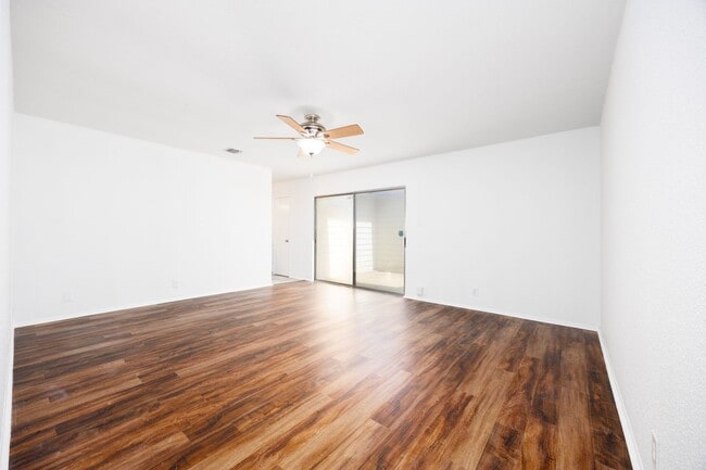 Photo - 11827 Gallery View St