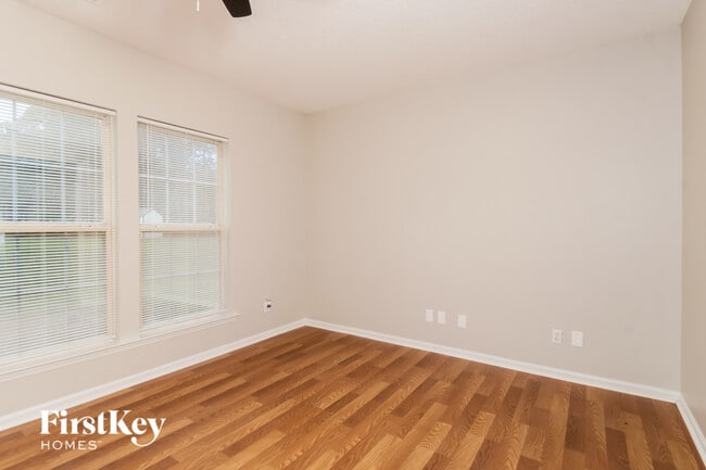 Photo - 4230 Fairwood Dr