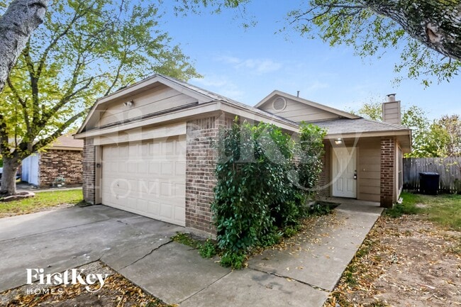 Building Photo - 2525 Butterfield Dr