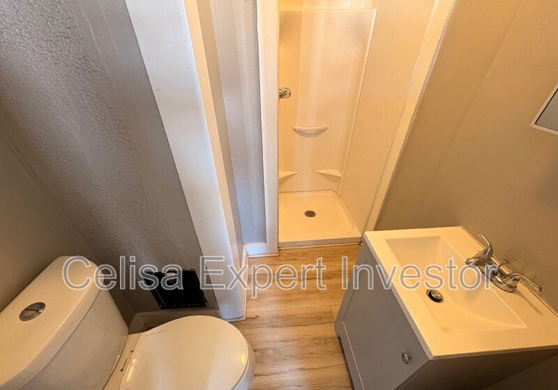 Photo - 1013 Stophlet St Unit 22