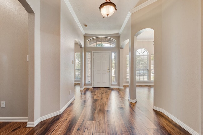 Photo - 7900 Brookmount St