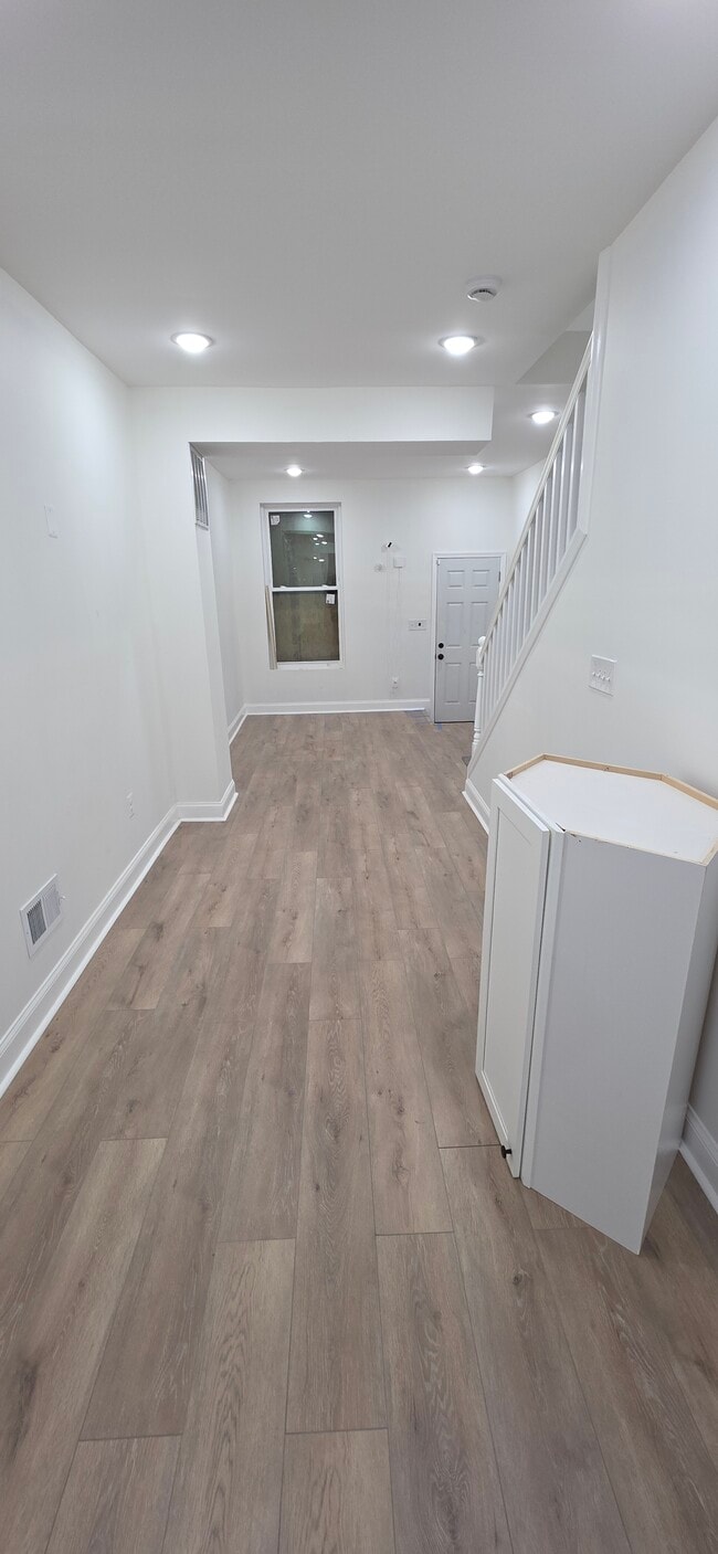 Photo - 222 N Glover St