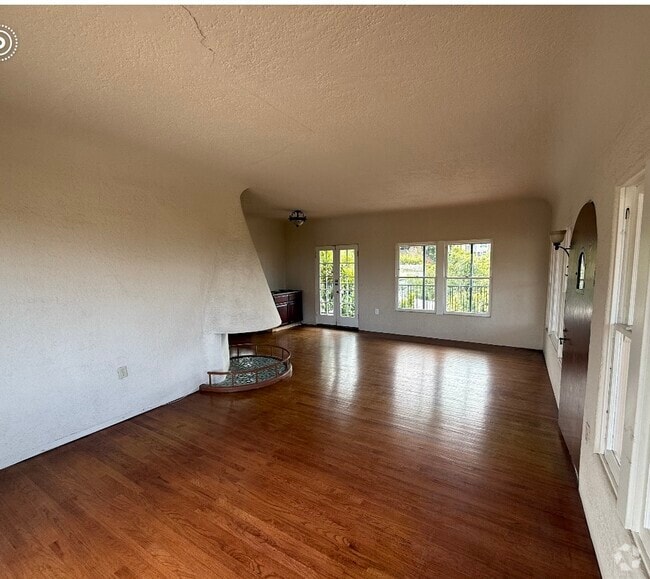 Building Photo - 3505 Crowell St Unit 3505 Rental