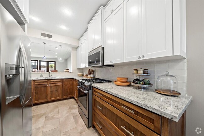 Building Photo - 7431 Brompton St Unit 7431 Rental