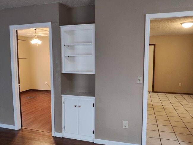 Photo - 2706 5th Ave