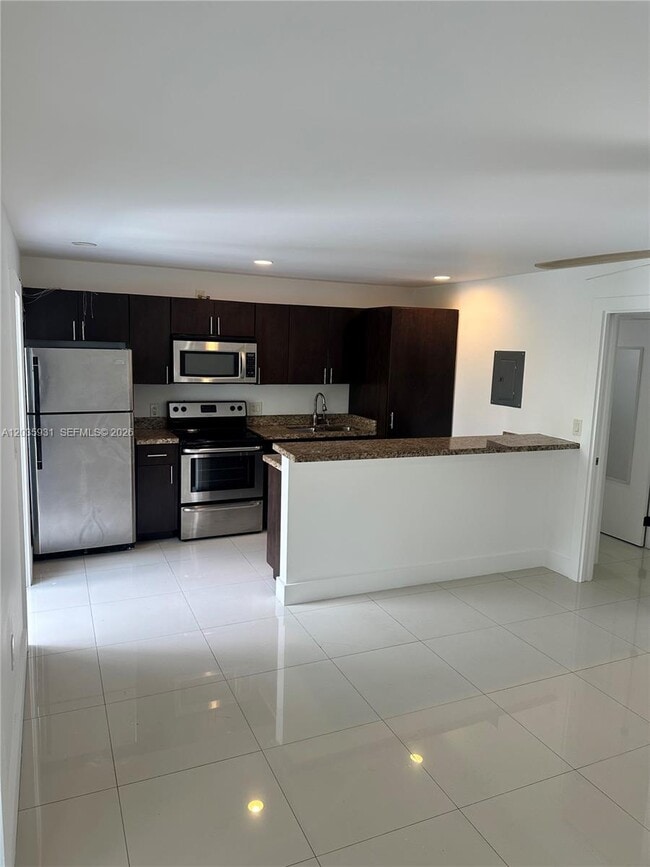 Photo - 3071 SW 27th Ave Unit 25