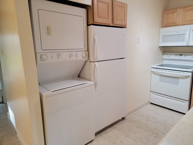 Photo - 2047 Jason Dr Unit A