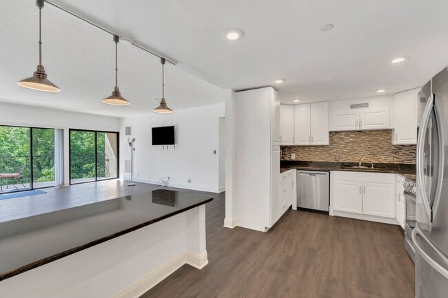 Photo - 6666 Brookmont Terrace Unit 307