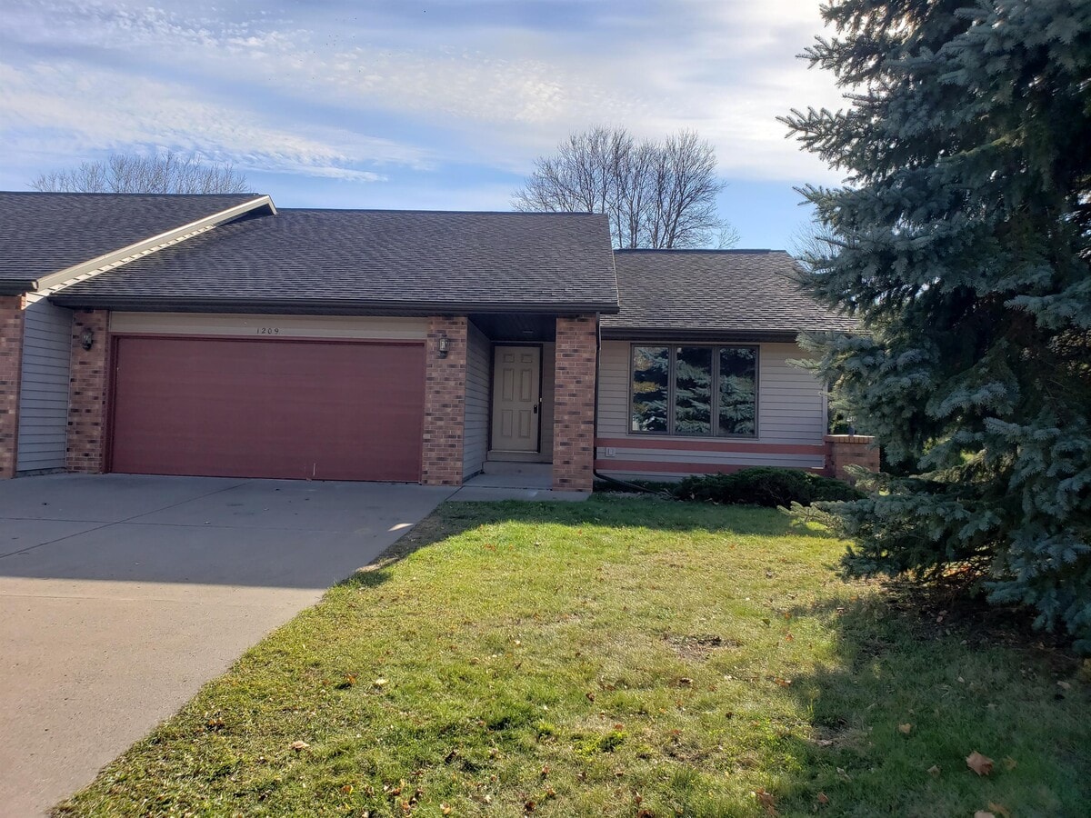 Photo - 1207 W Wausau Ave