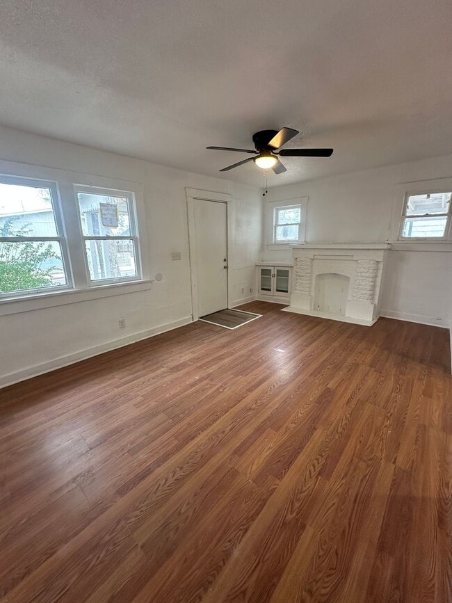 Photo - Cute 2 bed 1 bath Home