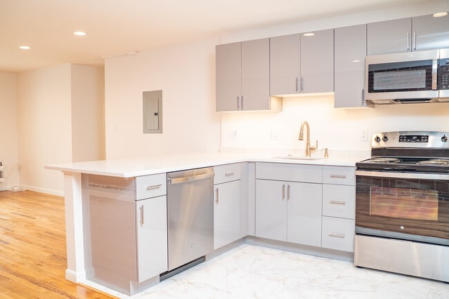 Kenmore Apartments - Kenmore Apartments