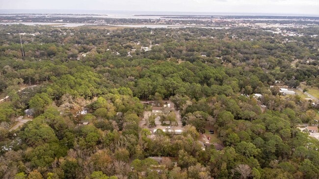 Photo - 841 Helen St