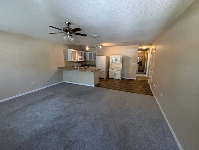 Photo - Cute Home Ready for Family