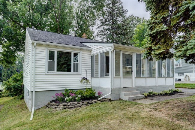 Building Photo - 159 Harwick Rd