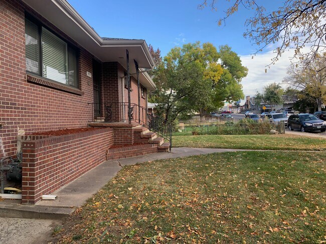 Photo - 3555 S Downing St Unidad 1