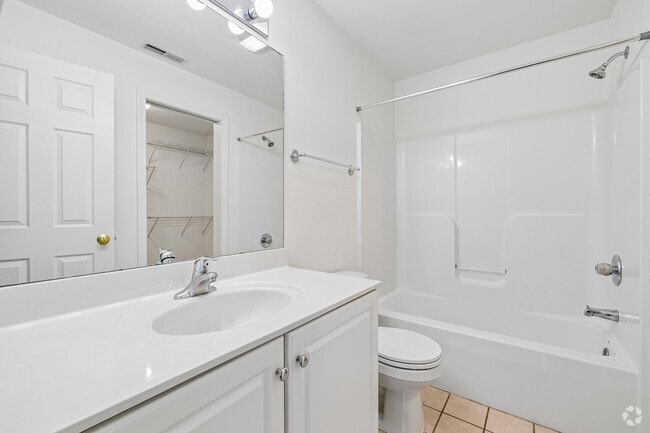 1BR, 1.5BA -714SF - Bathroom