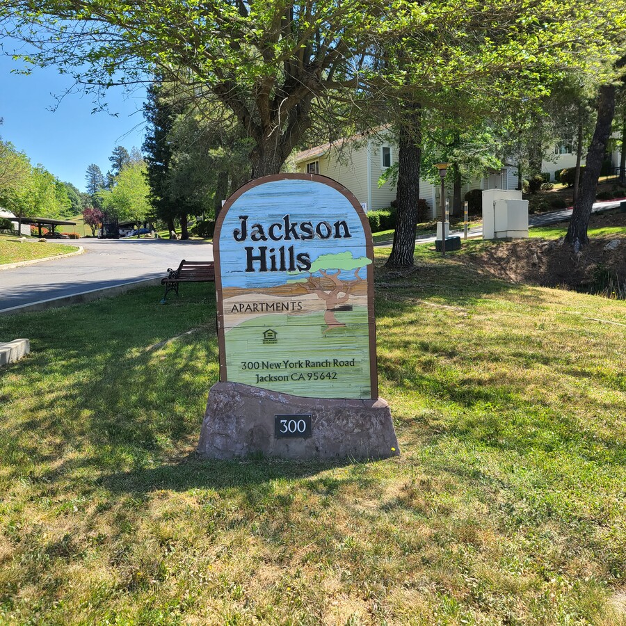 Jackson Hills - Jackson Hills Apartments