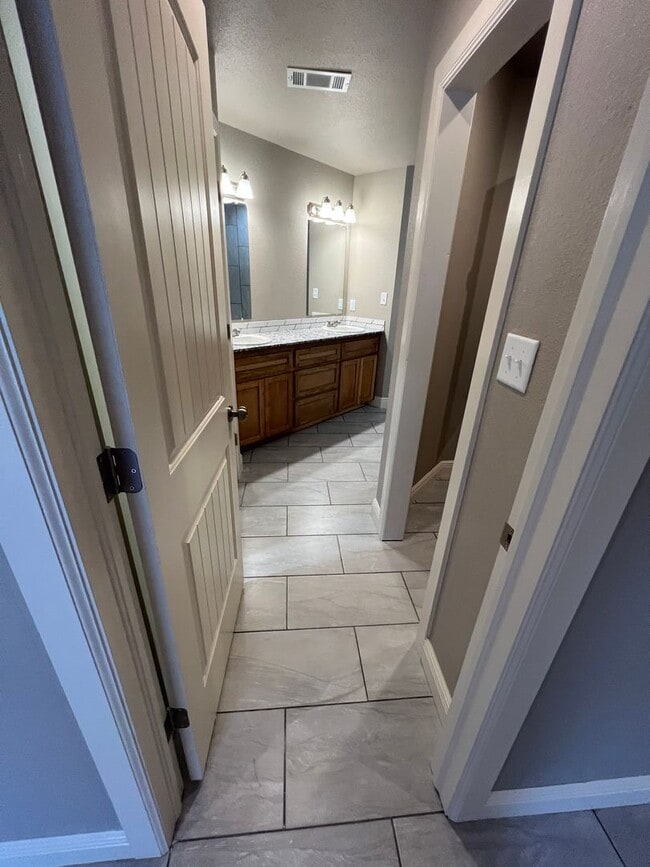 Photo - 9012-9014 Sandra Way Unit 9012