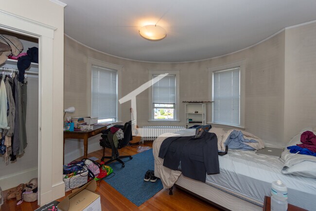Photo - 216 Arlington St Unit 2