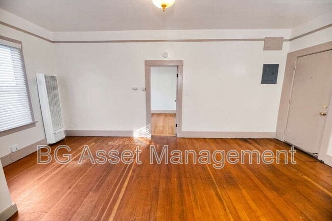 Photo - 639 Carolina St