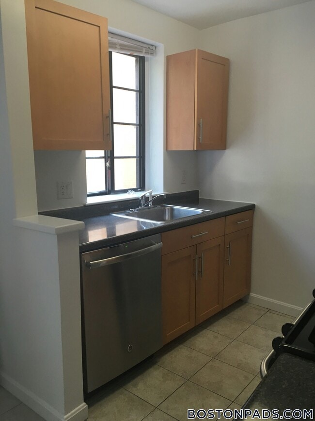 Photo - 60 Brattle St Unidad 202