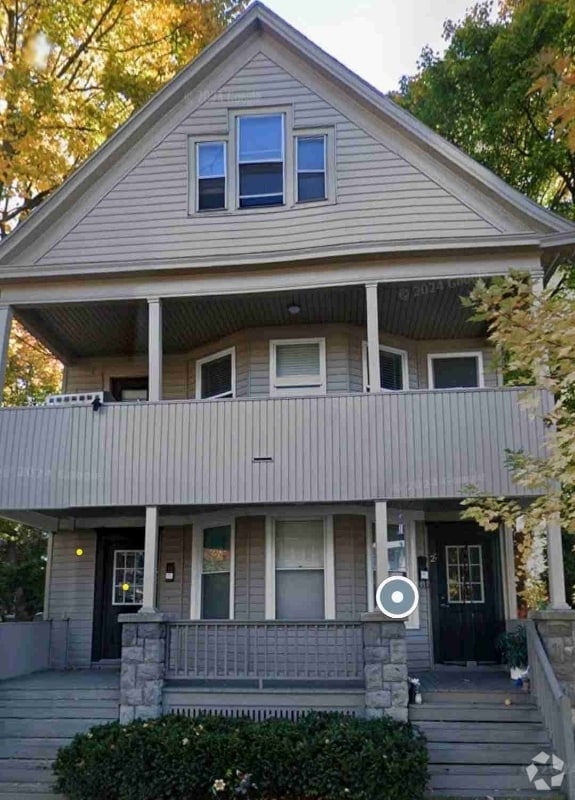 Building Photo - 27 Kernan Ave Rental