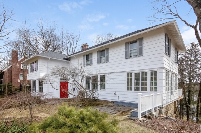 Photo - 50 Greenacres Ave