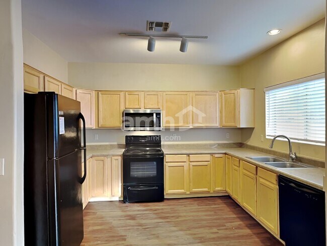 Photo - 162 E Via Teresita