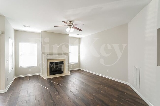 Photo - 356 Dunnwood Loop