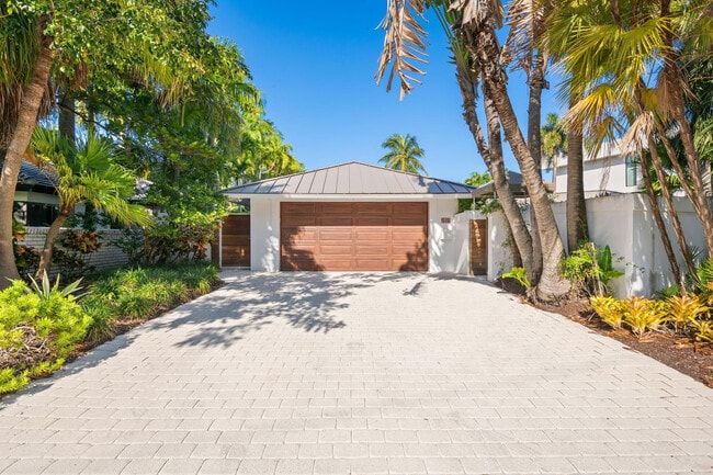 Photo - 2809 NE 25th St