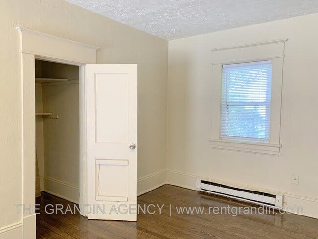 1624 Chapman Ave SW