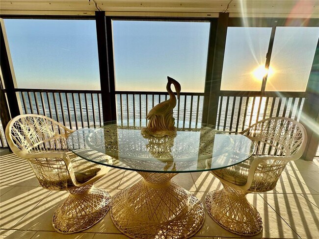 15462 Gulf Blvd Unit 501