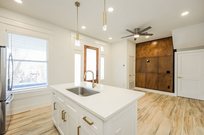 Photo - 120 E Magnolia Ave Unit 101