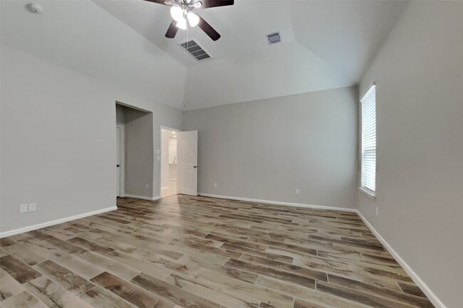 Photo - 1910 Elkington Cir