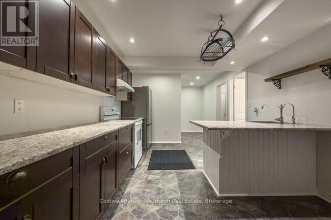 Photo - 4 Cutting Dr