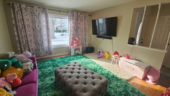 Photo - 220 Mulberry Ln