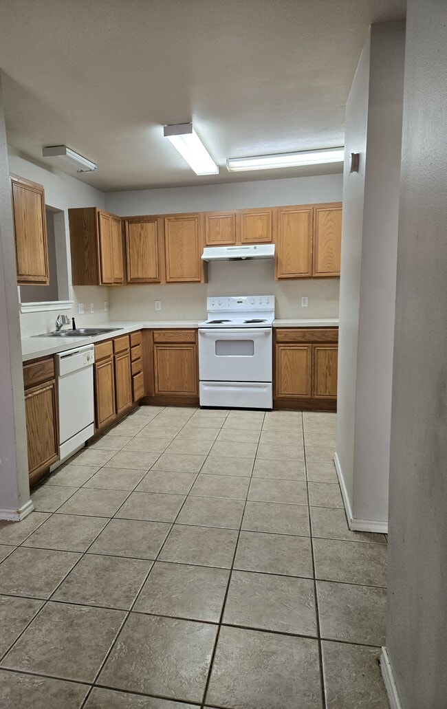Photo - 520 N Chicago Ave